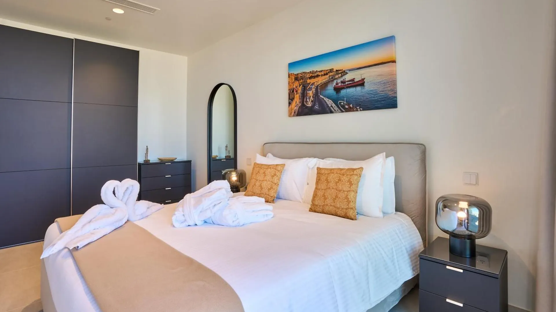 14Th Floor Seaview Luxury Apartment Saint Julian's